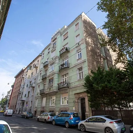 Apartment Deluxe Heroes Square *