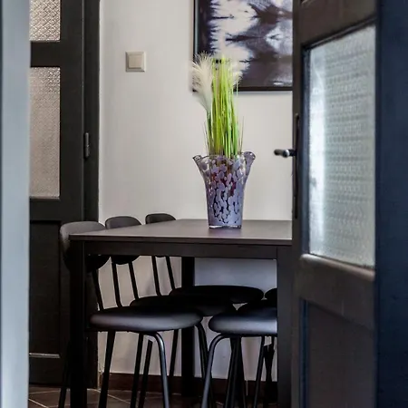 Apartment Deluxe Heroes Square Budapest